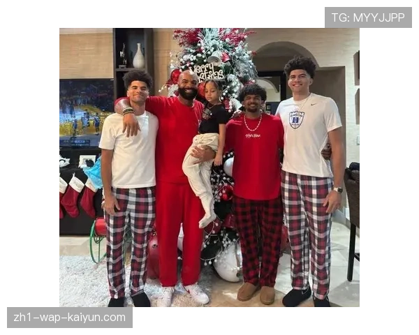 杜克新人卡梅隆·布泽尔持续高光 场均近30分领跑年度最佳球员评选